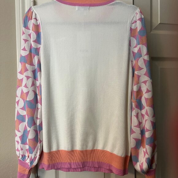 NWT Women's Fate Cream Sweater with Decorative Sleeves - Medium - Picture 2 of 3